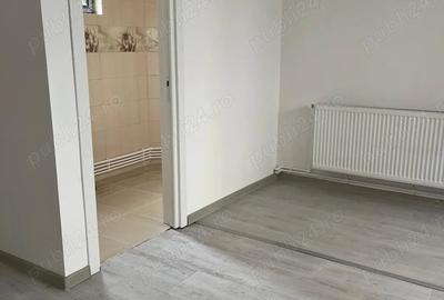 Spațiu comercial, de 90 mp, în Central - 1