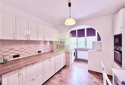 Apartament cu 2 camere decomandat, mobilat în Ștrand