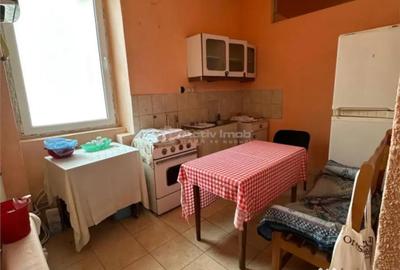 Casă cu 6 camere cu Teren 606 Mp în Central - 4