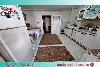 Apartament cu 3 camere decomandat în 9 Mai - 1