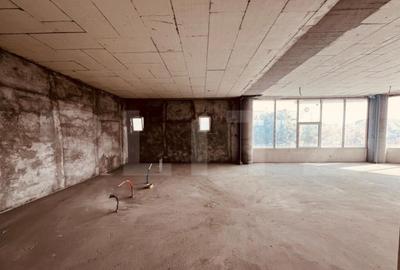 Spatiu comercial, 200 mp, open space - 3