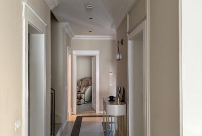Casa cu personalitate, 6 camere, piscina- Proprietar - 9