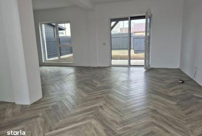 Casă cu 4 camere cu Canalizare în Valea Lupului - 6