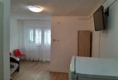 Garsonieră decomandată în Central - 2