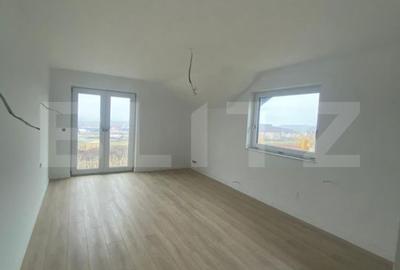 Casă cu 4 camere cu Teren 963 Mp în Ipotești - 4
