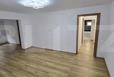 Apartament cu 4 camere decomandat în George Enescu