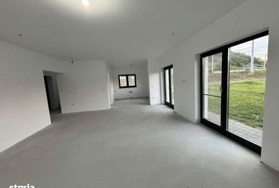 Casă cu 4 camere cu Teren 537 Mp în Mediaș - 8