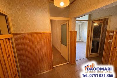 Apartament cu 3 camere decomandat în Micro 20 - 2