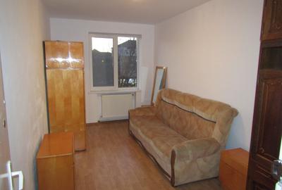 Apartament cu 2 camere semidecomandat, mobilat în Terezian