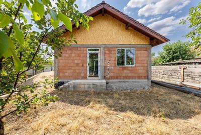 Casa cu 3 camere la rosu, in Vladimirescu  de vanzare - 11