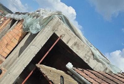 Casă cu Teren 5008 Mp în Sântana de Mureș - 2