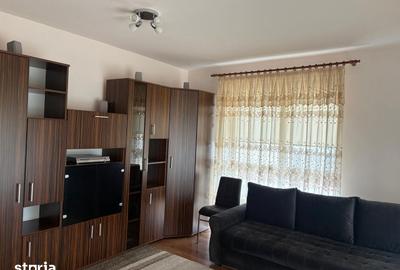 Apartament cu 2 camere decomandat în Tractorul - 1