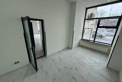 Spațiu comercial, de 104 mp, în Central - 1
