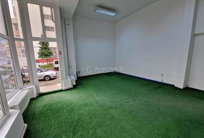 Spațiu comercial, de 50 mp, în Central - 9