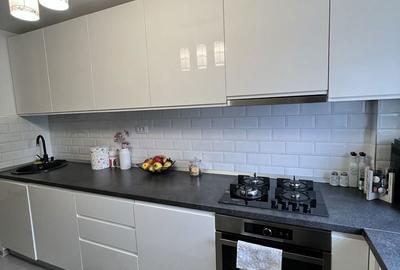 Apartament cu 3 camere decomandat în Central - 2