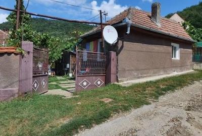 Casă cu 4 camere în Bobâlna - 1