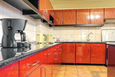 Spațiu comercial, de 530 mp, în Moieciu - 5