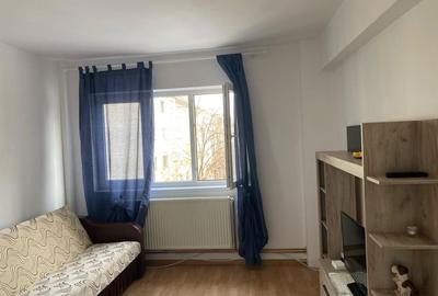 Apartament cu 2 camere decomandat în Central - 2