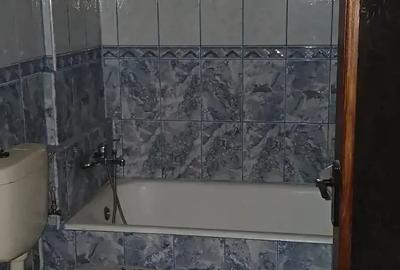 Garsonieră decomandată în Central - 2