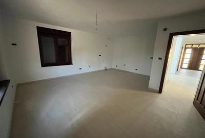 Casă individuală cu 7 camere cu Teren 600 Mp în Exterior Est - 4