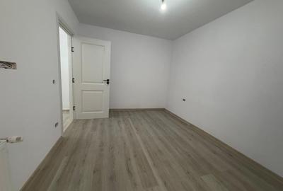 Apartament cu 3 camere semidecomandat în Titan - 9