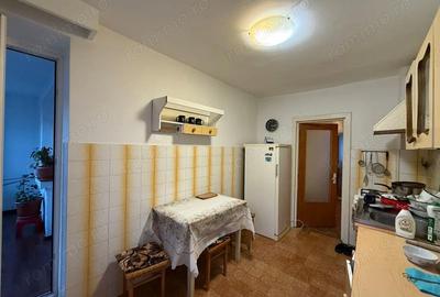 Apartament cu 3 camere decomandat în Central - 10