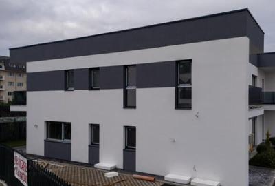 Casă cu 5 camere cu Teren 256 Mp în Florești - 1