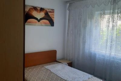 Inchiriez apartament 2 camere - 3