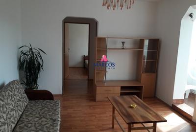 Apartament cu 2 camere semidecomandat în Micro III