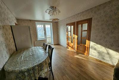 Apartament cu 3 camere decomandat în Romană - 2