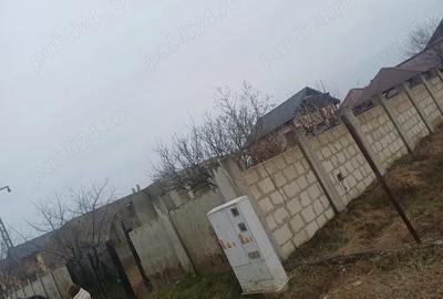 Casă cu Teren 451 Mp în Central - 10