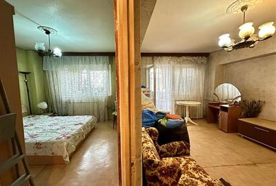 Apartament cu 3 camere semidecomandat, mobilat în Apusului - 9