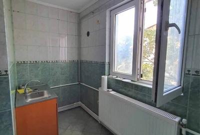 Garsoniera- Zona Sud -  etaj 4/4 -37mp - 3