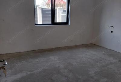 Casă cu Teren 420 Mp în Șendreni - 10