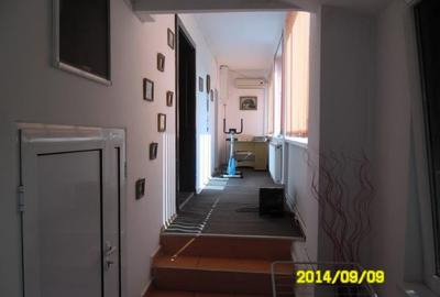 Apartament cu 3 camere semidecomandat în Aradul Nou - 2