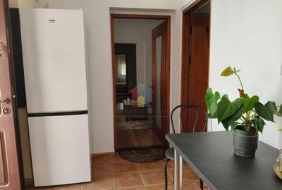 Casa 4 camere zona Centrala, pretabila pentru 2 familii 150m - 12