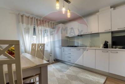 Apartament cu 2 camere decomandat în Noua - 9