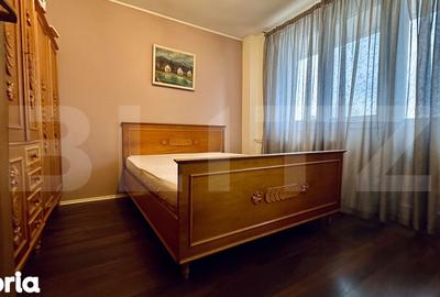 Apartament cu 4 camere decomandat în Decebal