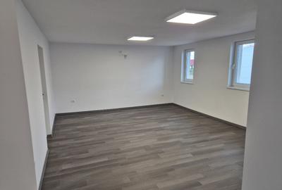 Inchiriez apartament 2 camere in Savinesti 2 minute de centru. - 1