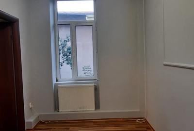 Primaverii langa metrou Aviatorilor, apartament in vila, etaj 1/1 - 4