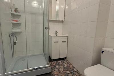 Garsonieră decomandată în Horea