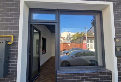 Spatiu comercial, 60mp+curte, Central - 1