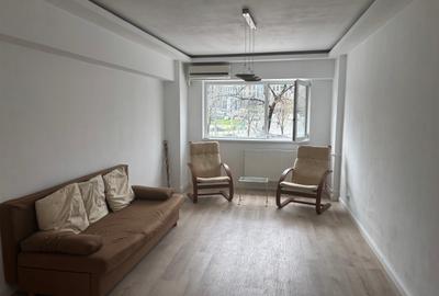 Apartament cu 4 camere decomandat în Tineretului - 4