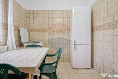 Casă cu 6 camere cu Teren 608 Mp în Central - 7