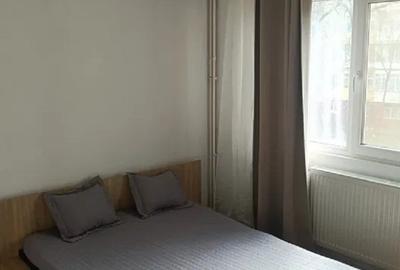 Apartament cu 2 camere decomandat în Podu Roș