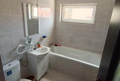 Apartament cu 2 camere semidecomandat, mobilat în Florești - 6