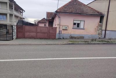Casă cu 3 camere în Central - 1