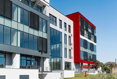 Spațiu comercial, de 84.400001525879 mp, în Complex Studențesc - 7