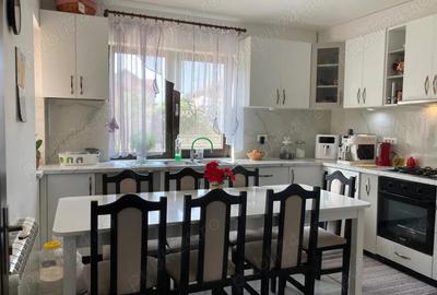 Casă cu 3 camere cu Teren 1000 Mp în Central - 4