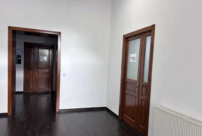 Spatii de birouri pe Aurel Vlaicu, Tatarasi. 44mp si 75mp. Comision 0 - 4